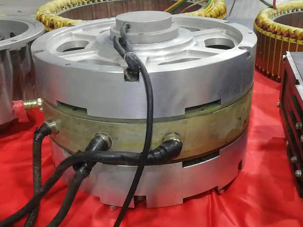 輪轂電機(jī)的驅(qū)動方式有哪些，不同方式的優(yōu)缺點(diǎn)